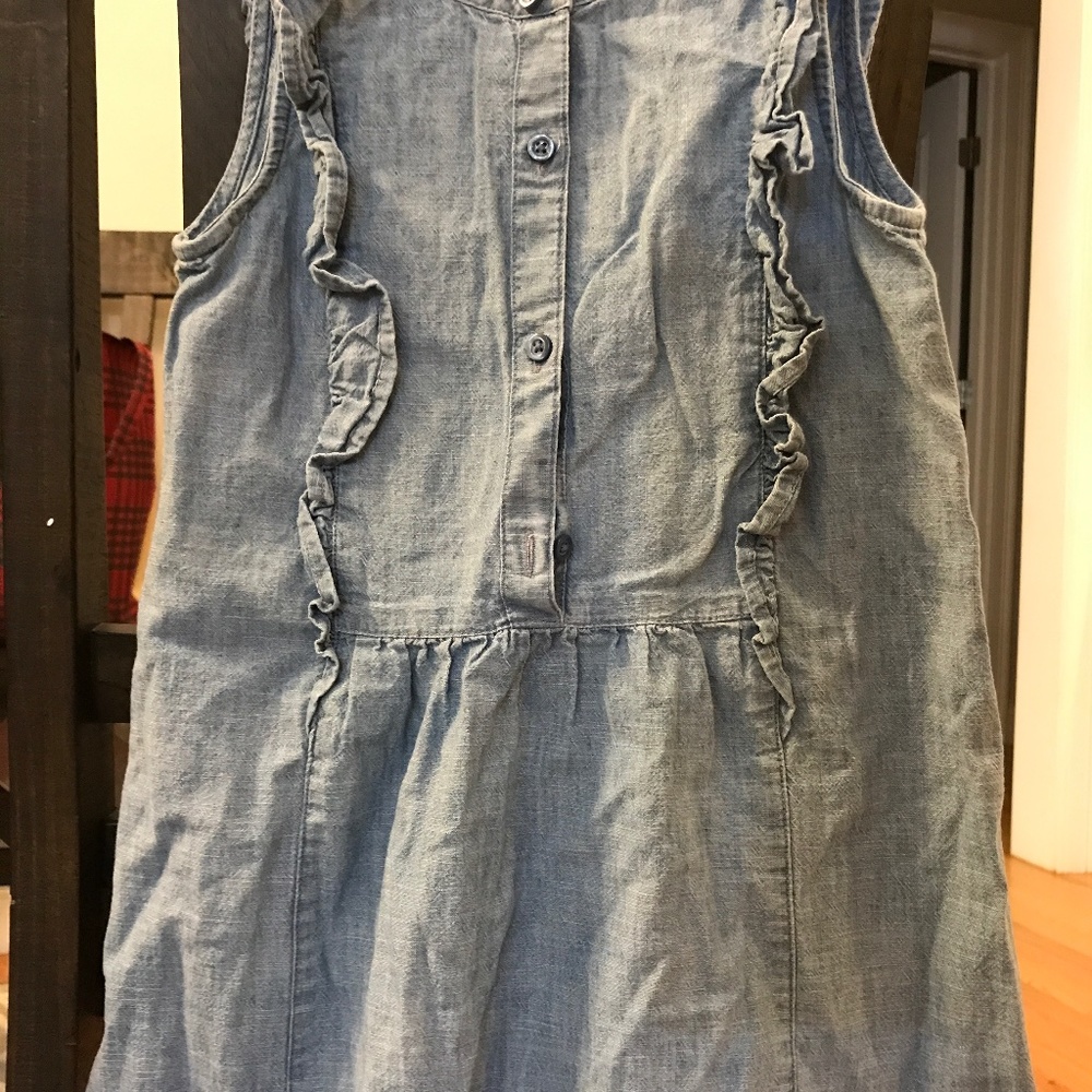 Girls sleeveless chambray dress size M